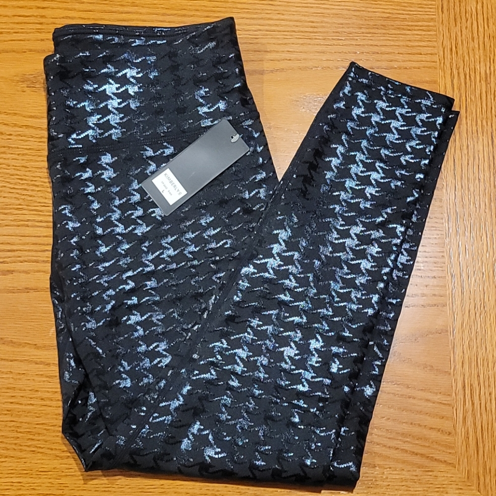 NWT Black Kimberly C houndstooth leggings